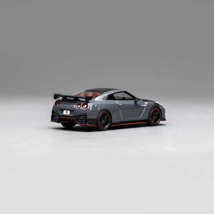 Preorder 1/64 MOTORHELIX Nissan GT R GT-R R35 NISMO Special Edition 2022 Diecast Model Toy Car Gifts For Father Friends
