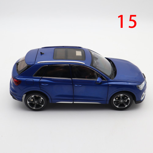 Defective 1/18  Audi Q3 Diecast Model Car