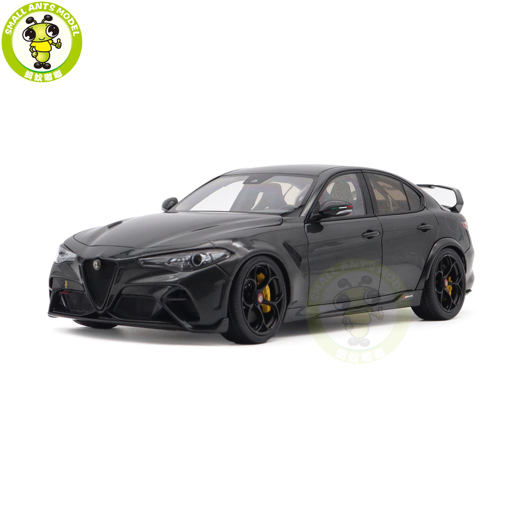1/18 Alfa Romeo Giulia GTAm Carbon Fiber MOTORHELIX Diecast Model