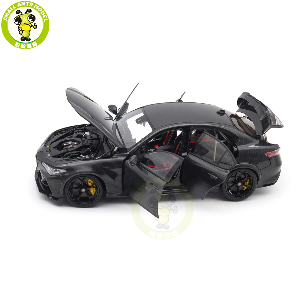 1/18 Alfa Romeo Giulia GTAm Carbon Fiber MOTORHELIX Diecast Model