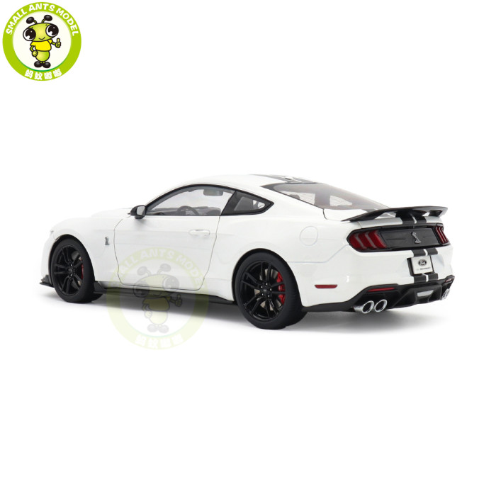 1/18 Ford Mustang Shelby GT500 AUTOart 73095 Oxford White Model Car