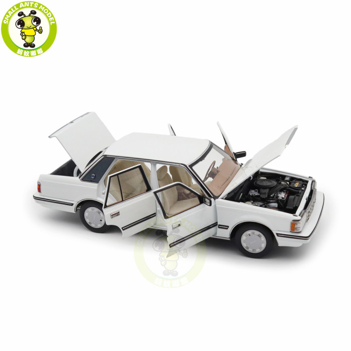 1/18 Toyota Crown Seventh Generation MS122 Diecast Model Car Gifts For Friends