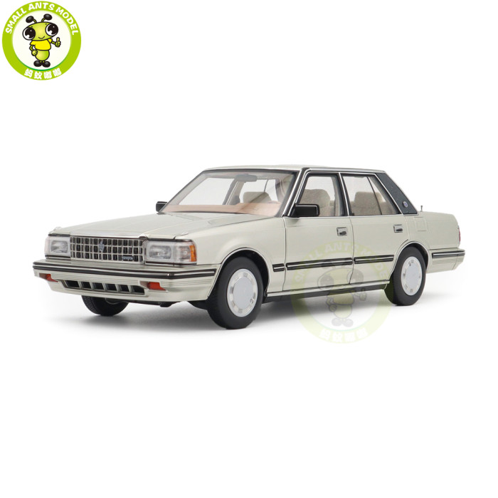 1/18 Toyota Crown Seventh Generation MS122 Diecast Model Car Gifts For Friends