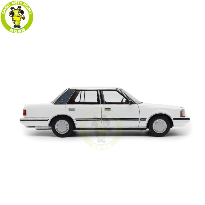 1/18 Toyota Crown Seventh Generation MS122 Diecast Model Car Gifts For Friends