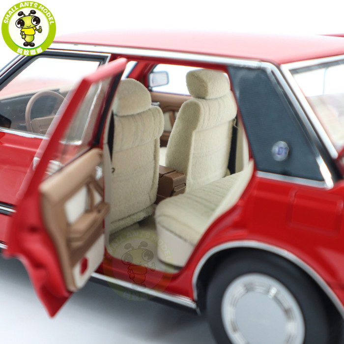 1/18 Toyota Crown Seventh Generation MS122 Diecast Model Car Gifts For Friends