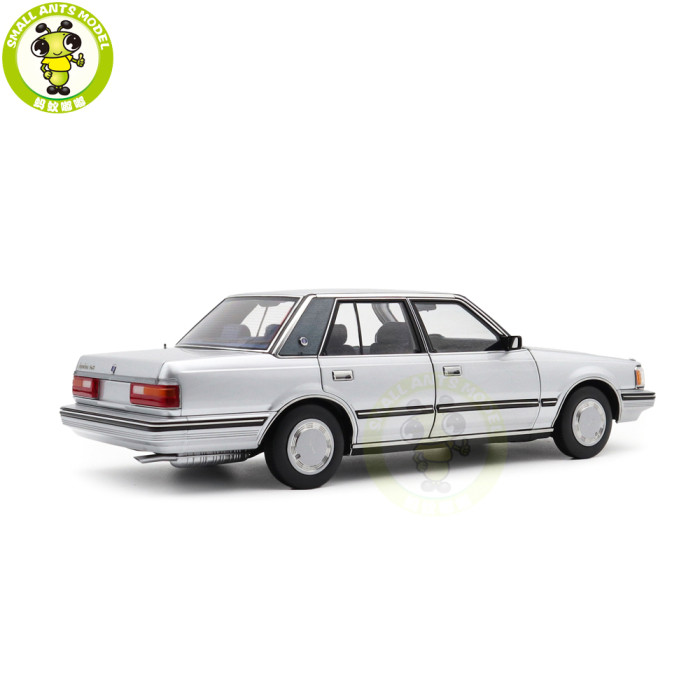 1/18 Toyota Crown Seventh Generation MS122 Diecast Model Car Gifts For Friends