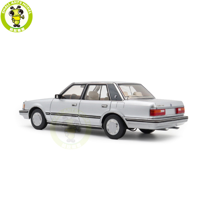 1/18 Toyota Crown Seventh Generation MS122 Diecast Model Car Gifts For Friends
