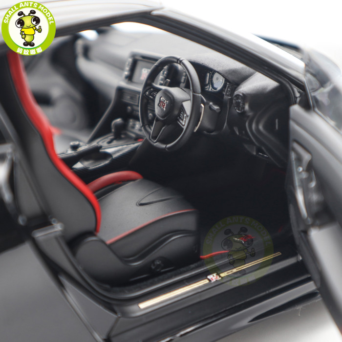1/18 MOTORHELIX Nissan GT R GT-R R35 Track Edition Engineered By NISMO T-Spec 2022 Diecast Model Toy Car Gifts For Father Friends