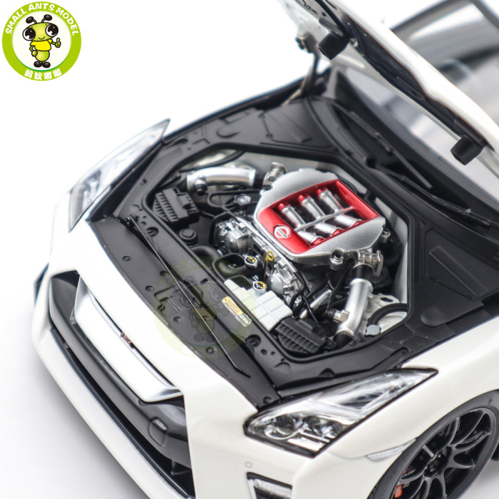 1/18 MOTORHELIX Nissan GT R GT-R R35 Track Edition Engineered By NISMO 2020 Diecast Model Toy Car Gifts For Father Friends