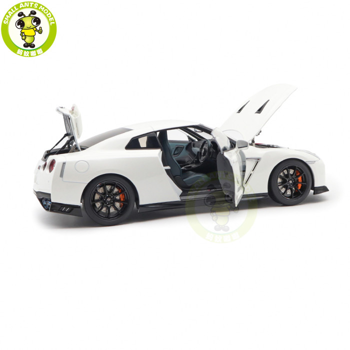 1/18 MOTORHELIX Nissan GT R GT-R R35 Track Edition Engineered By NISMO 2020 Diecast Model Toy Car Gifts For Father Friends