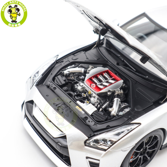 1/18 MOTORHELIX Nissan GT R GT-R R35 Track Edition Engineered By NISMO 2020 Diecast Model Toy Car Gifts For Father Friends