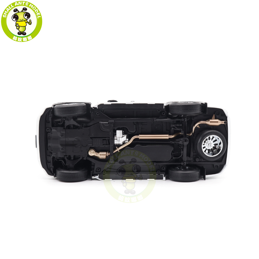 1/18 LCD TOYOTA LAND CRUISER 300 LC300 ZX Diecast Model Toy Car