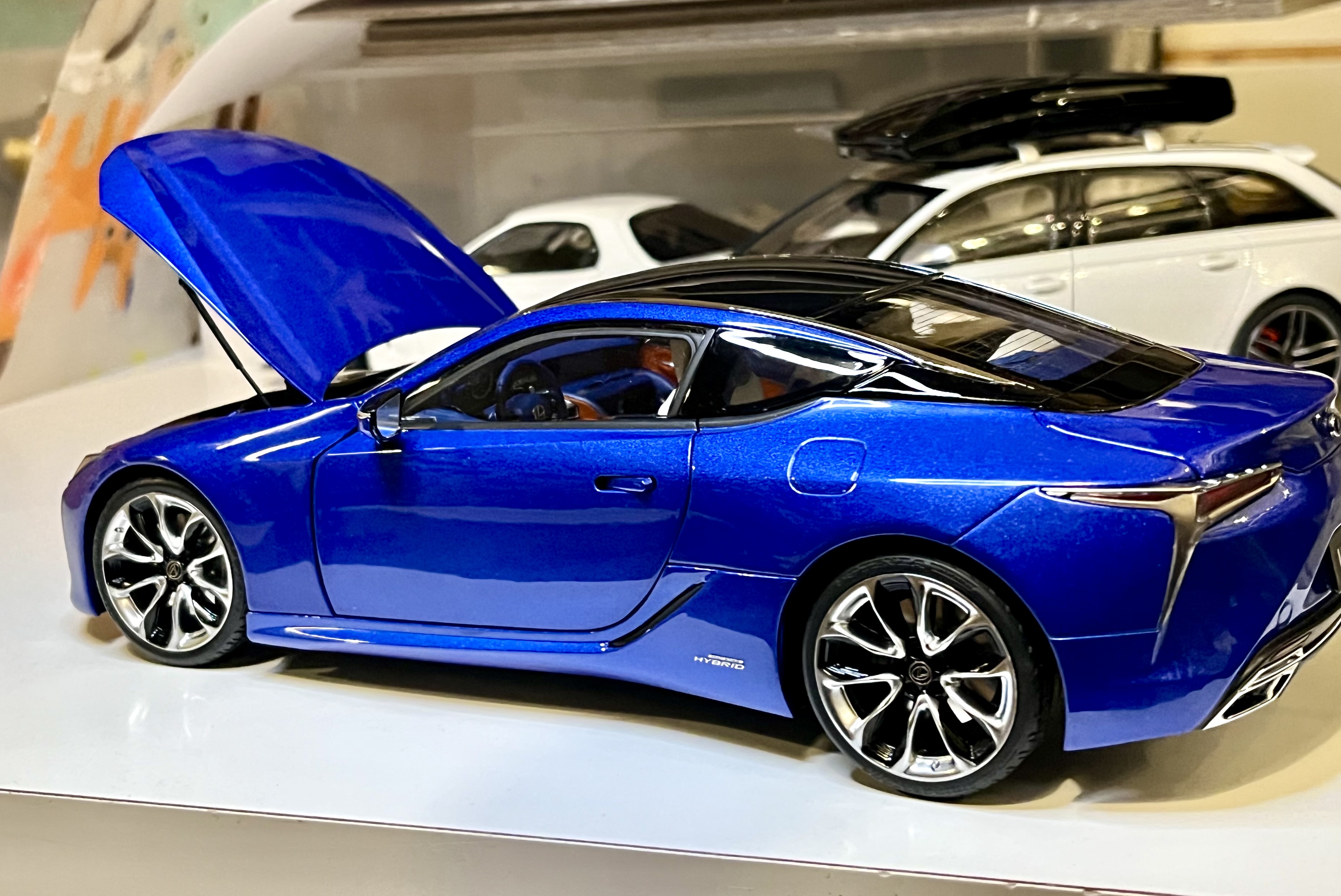 1/18 Toyota Lexus LC LC500h LC500 Sports Racing car Diecast Model