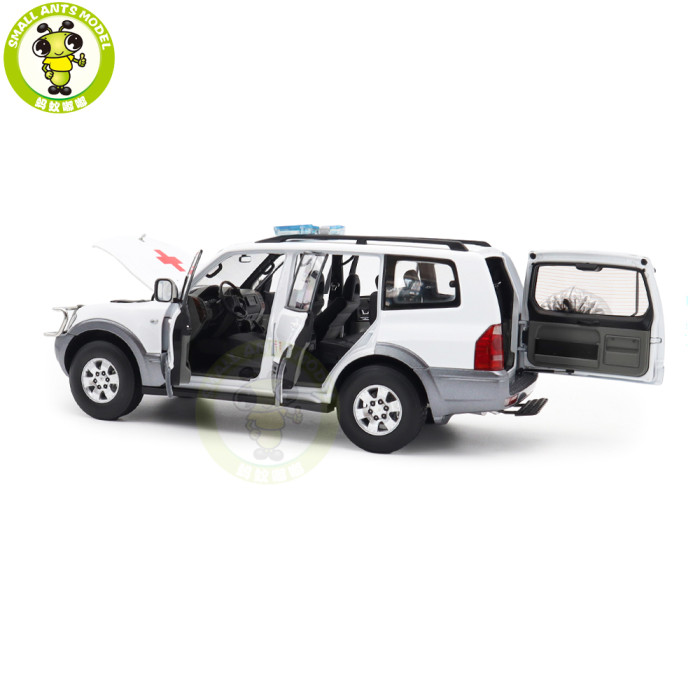 1/18 Mitsubishi PAJERO V73 YC MODEL Diecast Model Toy Car Gifts For Friends Father