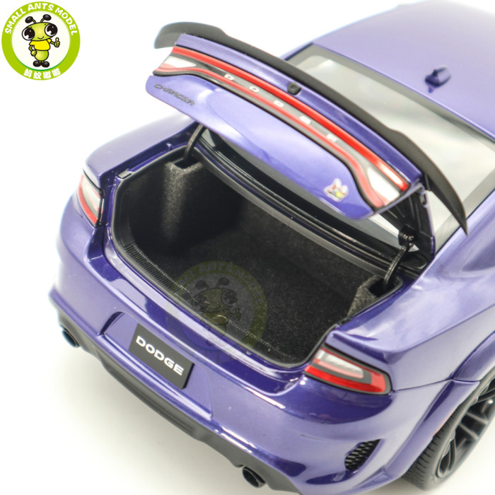 1/18 Dodge Charger Scat Pack Widebody AUTOart 71757 Plum Crazy Model Car