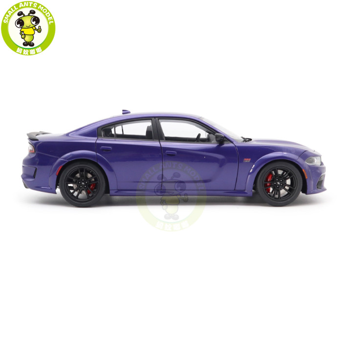 1/18 Dodge Charger Scat Pack Widebody AUTOart 71757 Plum Crazy Model Car