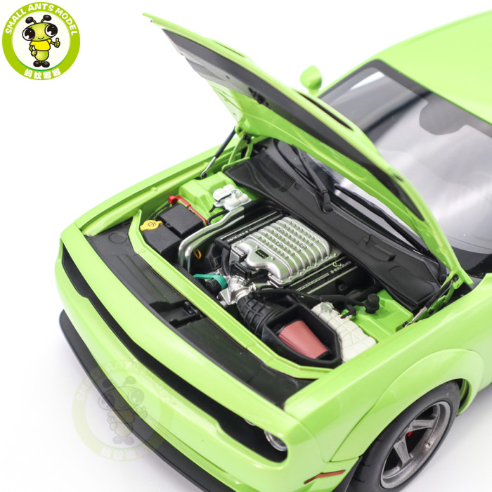 1/18 Dodge Challenger SRT Super Stock 2023 AUTOart 71769 Sublime/Green Model Car