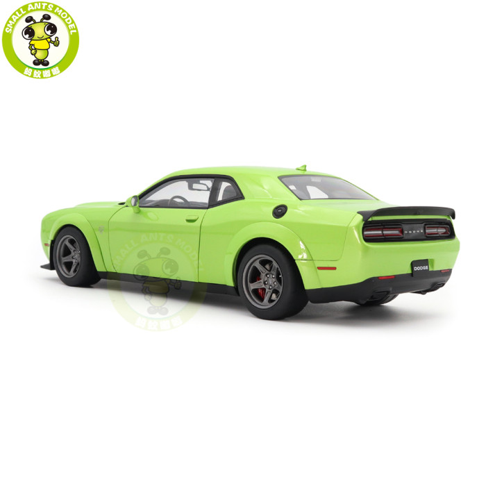 1/18 Dodge Challenger SRT Super Stock 2023 AUTOart 71769 Sublime/Green Model Car