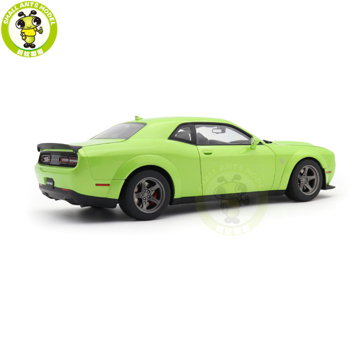 1/18 Dodge Challenger SRT Super Stock 2023 AUTOart 71769 Sublime/Green Model Car