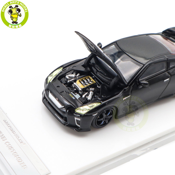 1/64 MOTORHELIX Nissan GT-R (R35) w / Customized Headlights Diecast Model Toy Car Gifts For Father Friends