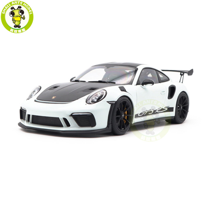 1/18 Porsche 911 991.2 GT3 RS Weissach Package AUTOart 78176 White Model Car