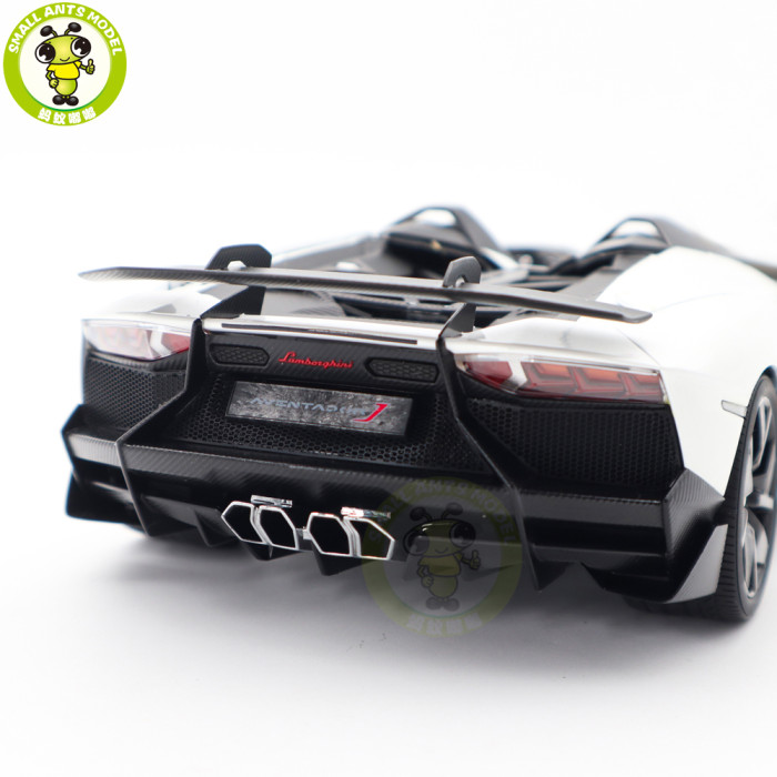 1/18 Lamborghini AVENTADOR J Autoart 74674 White Diecast Model Car Gifts For Friends Father