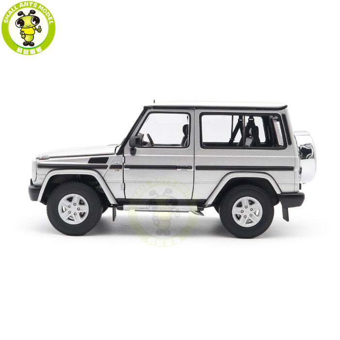 1/18 Mercedes Benz G CLASS G500 1998 SWB Autoart 76112 Silver Diecast Model Car Gifts For Friends Father