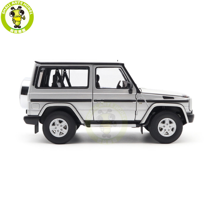 1/18 Mercedes Benz G CLASS G500 1998 SWB Autoart 76112 Silver Diecast Model Car Gifts For Friends Father