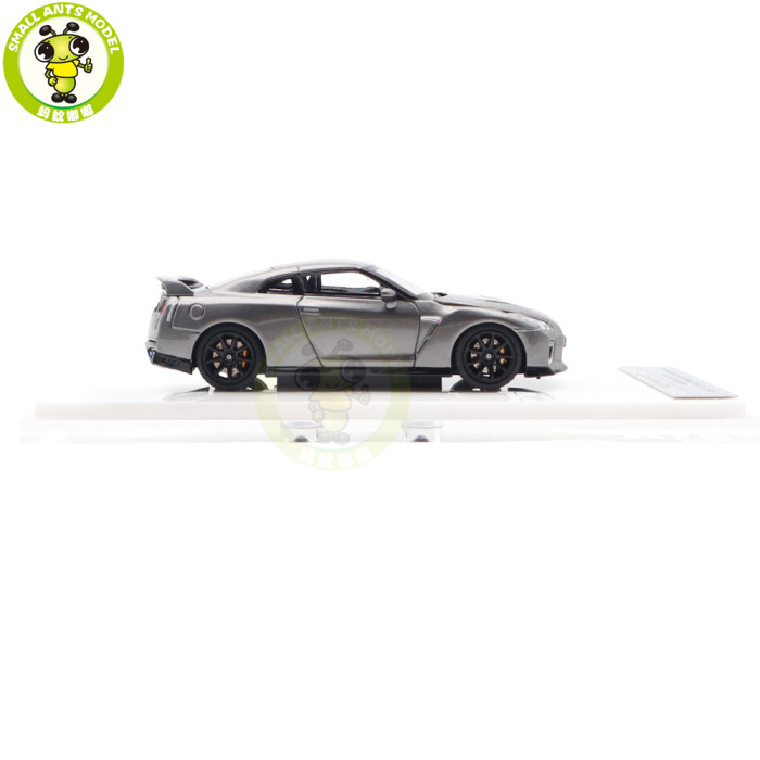 1/64 MOTORHELIX Nissan GT-R (R35) Track Edition Engineered by NISMO 2020 Diecast Model Toy Car Gifts For Father Friends