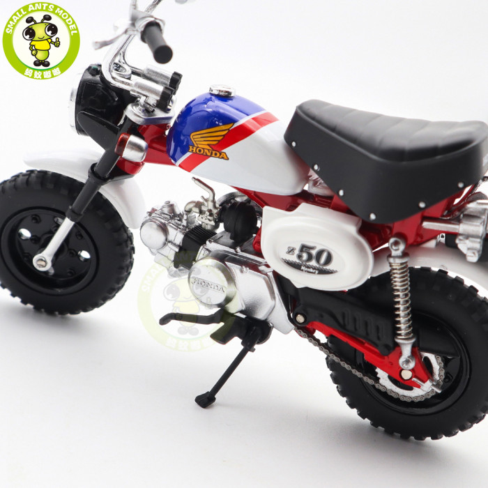 1/12 AOSHIMA Honda Monkey Z50 Diecast Model Motorcycle Car Toy Gifts For Friends Father