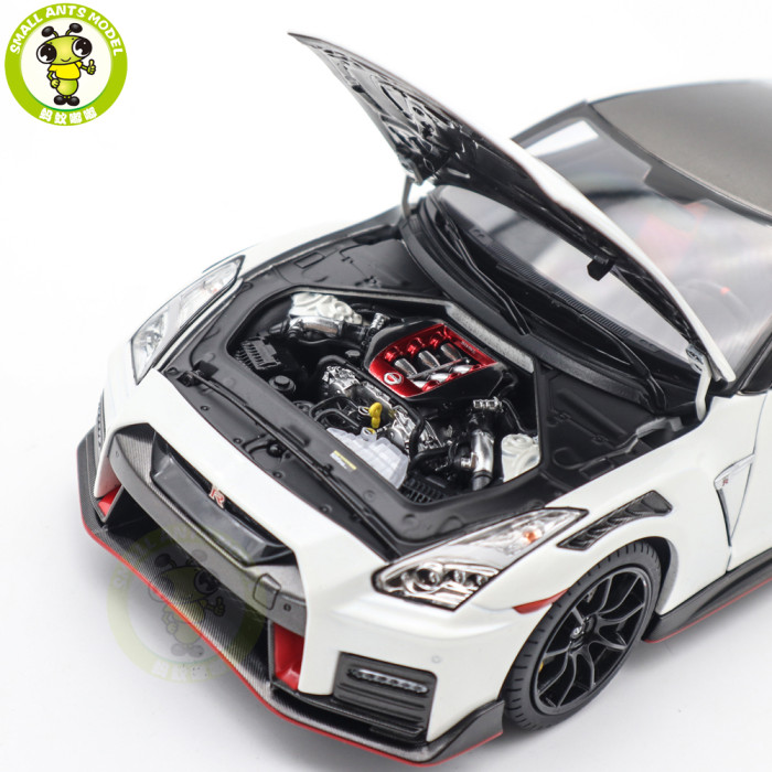 1/18 Nissan GT R GT-R R35 NISMO 2022 Diecast Model Toy Car Gifts For Father Friends