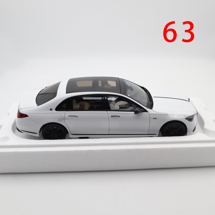Defective 1/18 Mercedes Maybach S Class Night Series S680 2023 Almost Real 820142 Opalith White Matt Diecast Model Toy Car Gifts For Friends Father