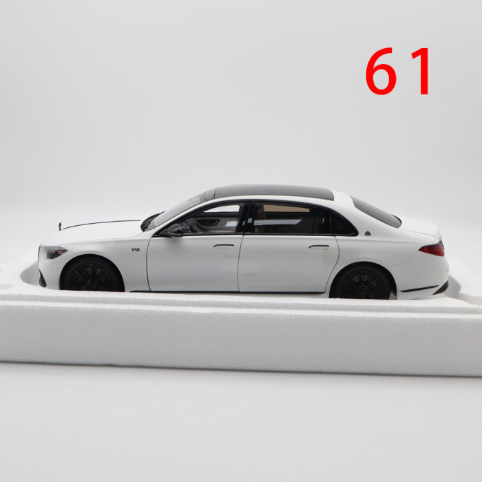 Defective 1/18 Mercedes Maybach S Class Night Series S680 2023 Almost Real 820142 Opalith White Matt Diecast Model Toy Car Gifts For Friends Father