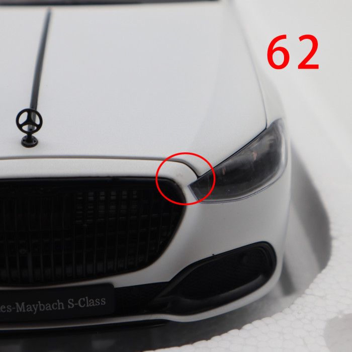 Defective 1/18 Mercedes Maybach S Class Night Series S680 2023 Almost Real 820142 Opalith White Matt Diecast Model Toy Car Gifts For Friends Father