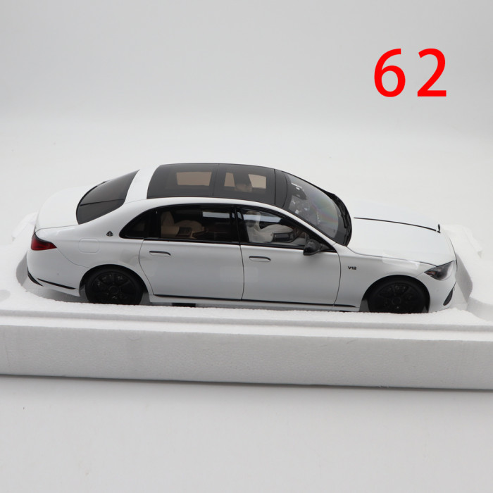 Defective 1/18 Mercedes Maybach S Class Night Series S680 2023 Almost Real 820142 Opalith White Matt Diecast Model Toy Car Gifts For Friends Father