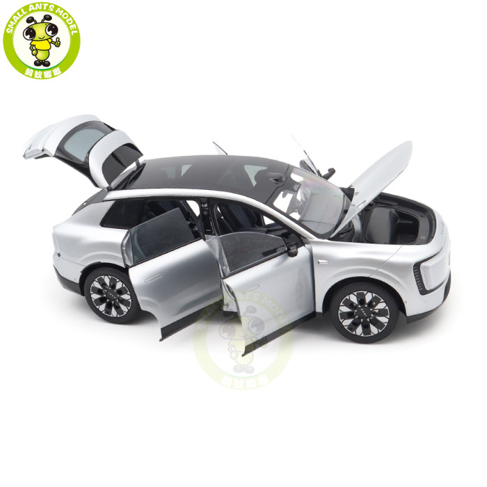 1/18 Audi E7X With Lights Diecast Model Toys Car Gifts For Friends Father