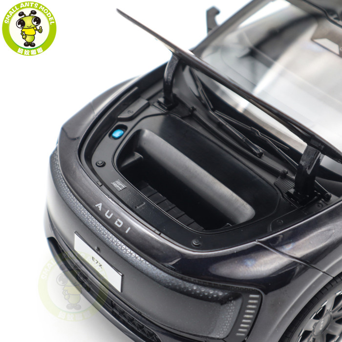 1/18 Audi E7X With Lights Diecast Model Toys Car Gifts For Friends Father