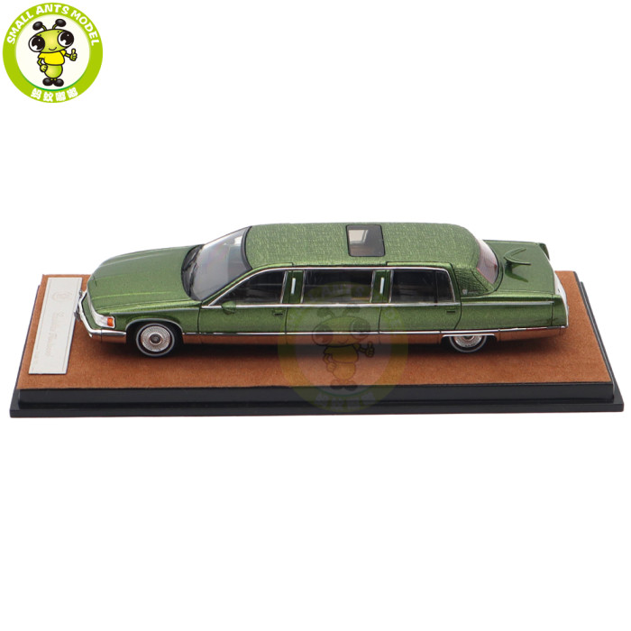 1/64 Cadillac Fleetwood Long Wheelbase Diecast Model Toy Car Gifts For Friends