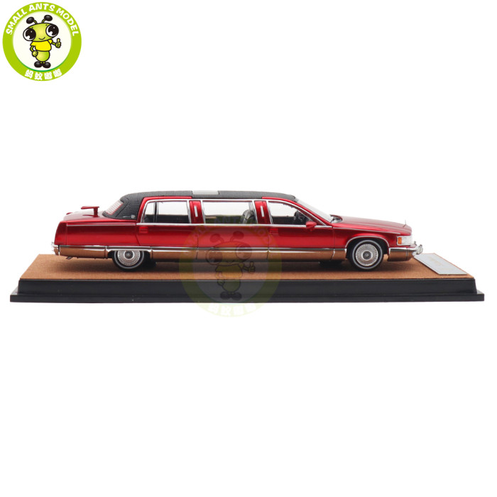 1/64 Cadillac Fleetwood Long Wheelbase Diecast Model Toy Car Gifts For Friends