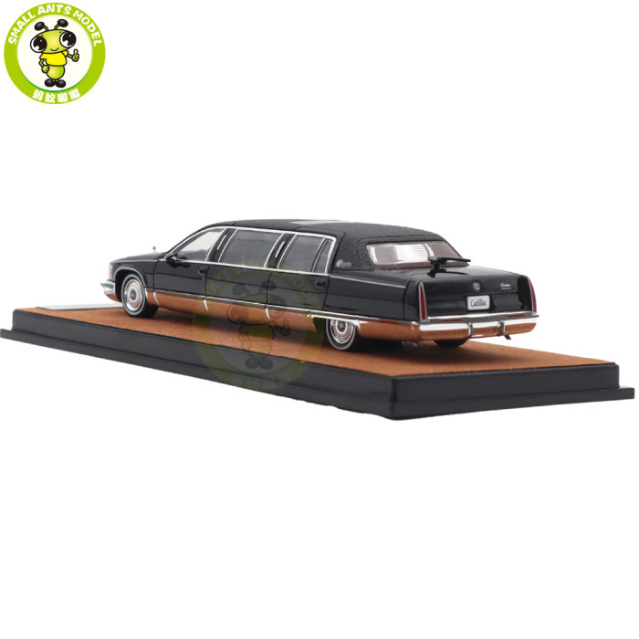 1/64 Cadillac Fleetwood Long Wheelbase Diecast Model Toy Car Gifts For Friends