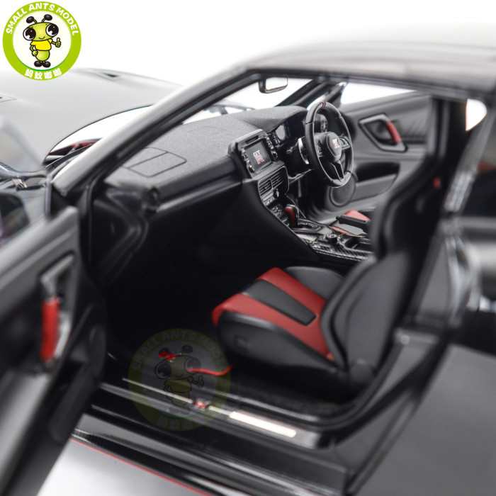1/18 MOTORHELIX Nissan GT R GT-R R35 NISMO Special Edition 2022 Diecast Model Toy Car Gifts For Father Friends