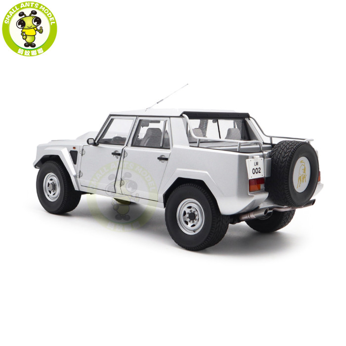 1/18 Lamborghini LM002 AUTOart 74553 Argento / Metallic Silver Model Car