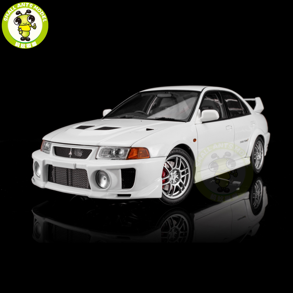 Pre-order 1/18 MOTORHELIX Mitsubishi Lancer Evolution EVO V 5 GSR