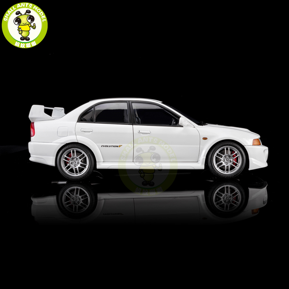Pre-order 1/18 MOTORHELIX Mitsubishi Lancer Evolution EVO V 5 GSR