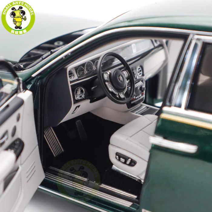 1/18 Rolls-Royce Phantom VIII Diecast Model Toy Car Gifts For Father Friends