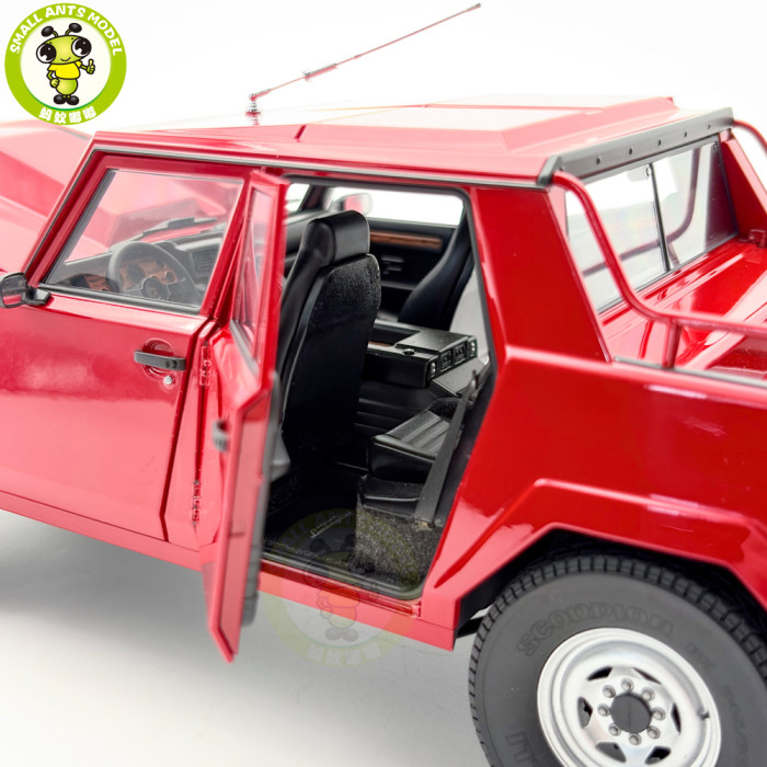 1/18 Lamborghini LM002 AUTOart 74551 Rosso Siviglia / Red Model Car