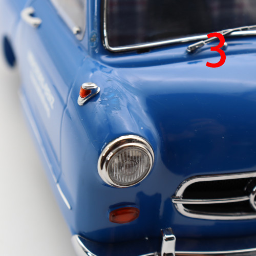 Damaged 1/18 IVY Mercedes Benz Renntransporter Blaues Wuuder Car Transporter 1954 Diecast Model Car