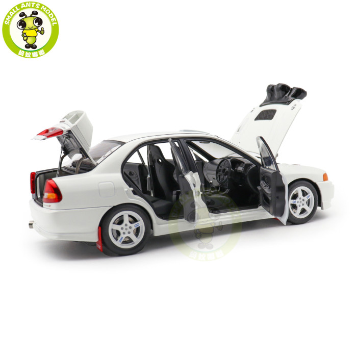 1/18 MOTORHELIX Mitsubishi EVO IV GSR Bonnet Rally Lamp Pod Diecast Model Toy Car Gifts For Father Friends