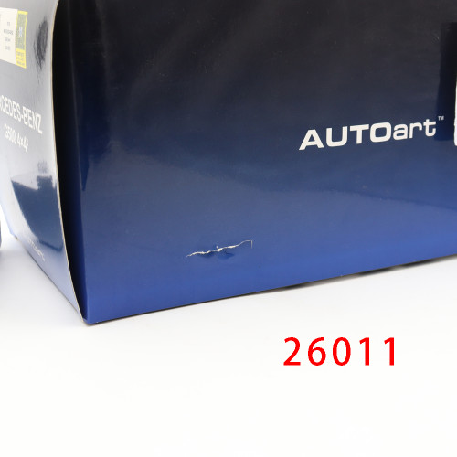 Box Damaged 1/18 Mercedes-BENZ G500 4×4² G Class AUTOart 76318 Silver Model Car