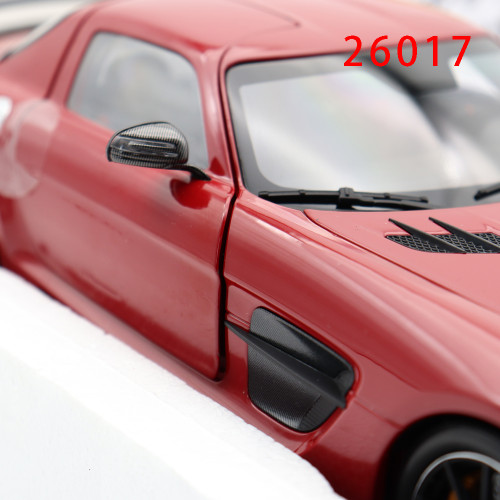Defective 1/18 Minichamps Mercedes-Benz AMG SLS Black Series 2013 Diecast Model Car